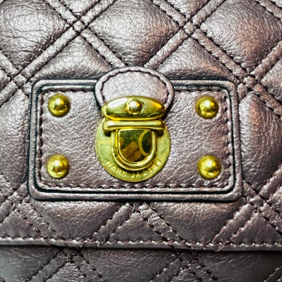 Marc Jacobs Leather Quilted Metallic Purple Shoulder Bag - Picture 4 of 9